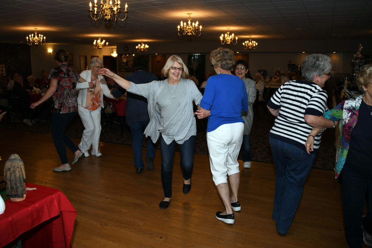 043 The Fun Club gals had fun learning a Polish folk dance.JPG